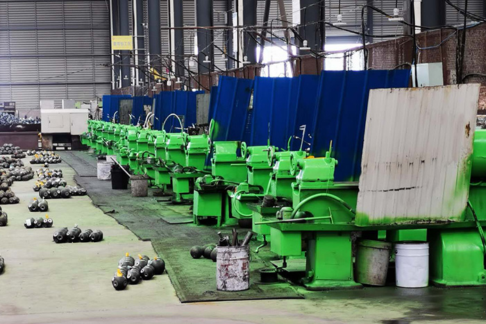 新民螺栓球加工车间